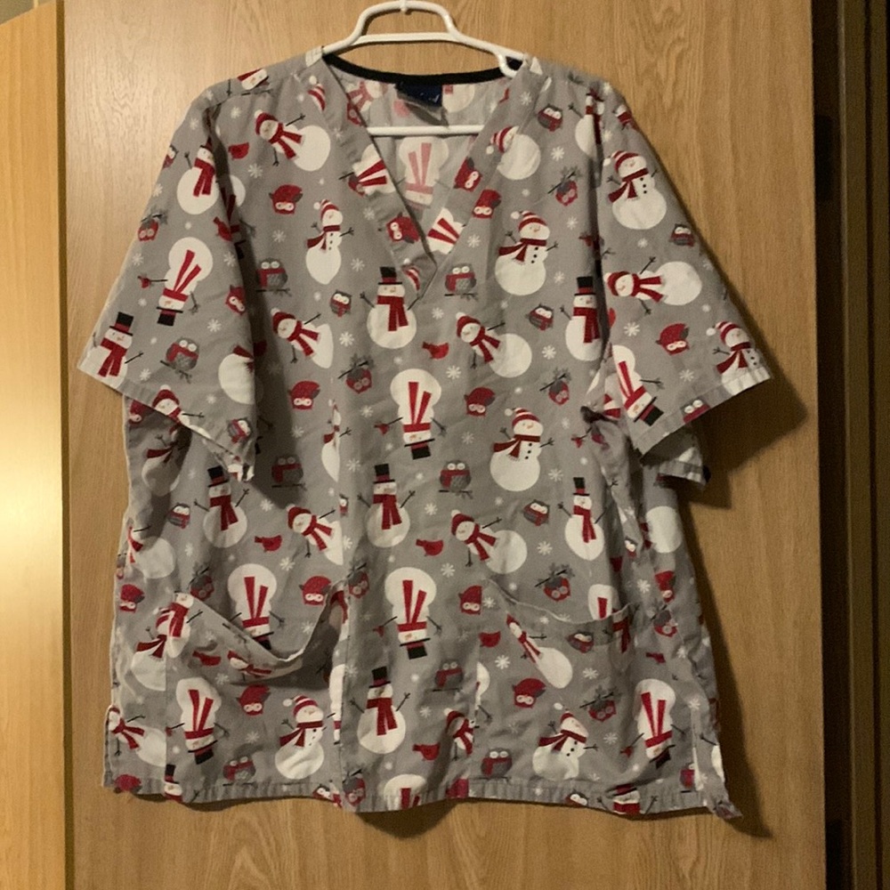 Tafford scrub top 2x